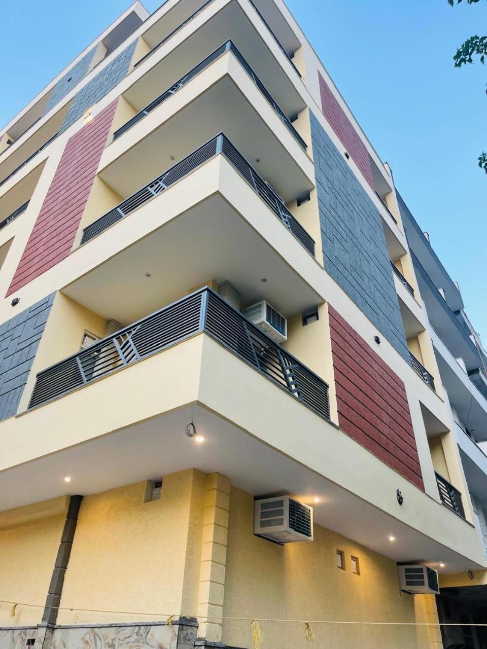 Vibe Communal Living Gurgaon Exteriör bild
