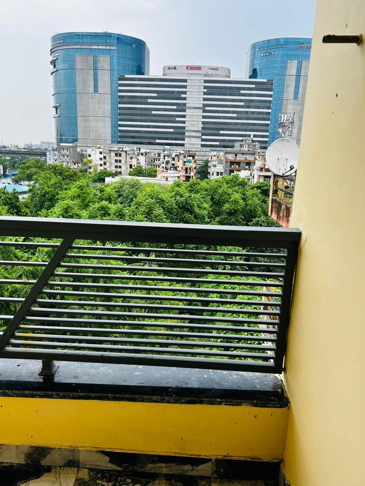 Vibe Communal Living Gurgaon Exteriör bild
